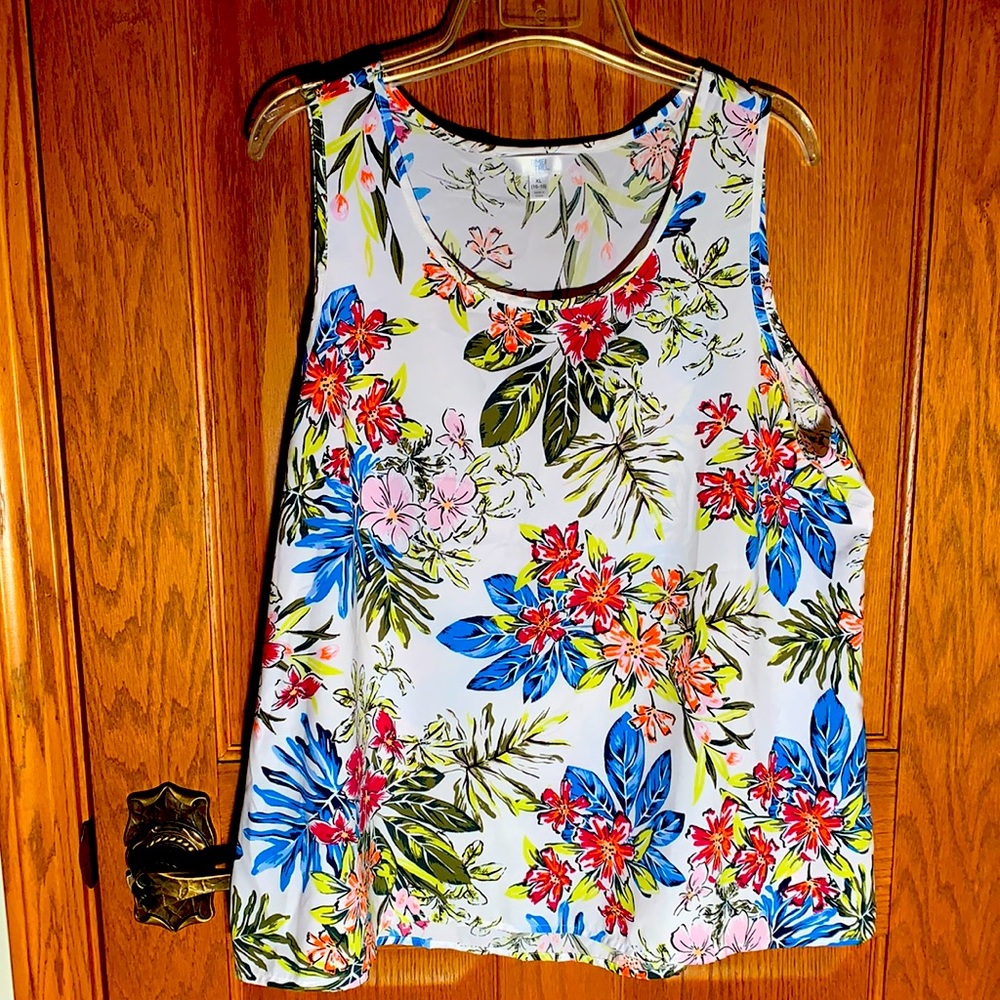 Cool floral tank